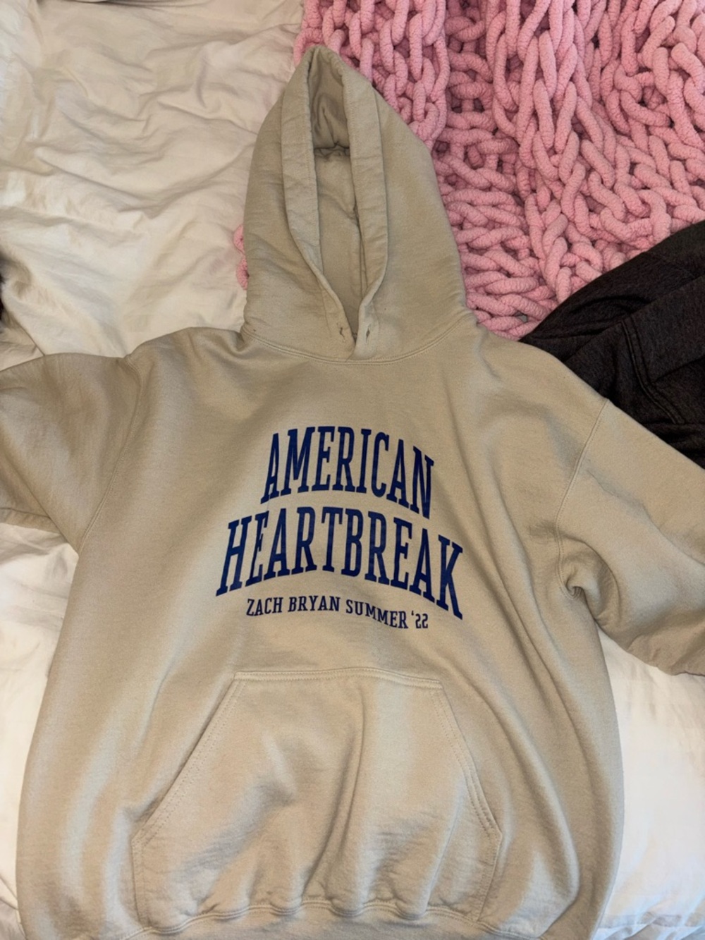 American Heartbreak Graphic Hoodie - Beige